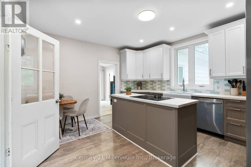 28 Owen Street — photo 20 of 40