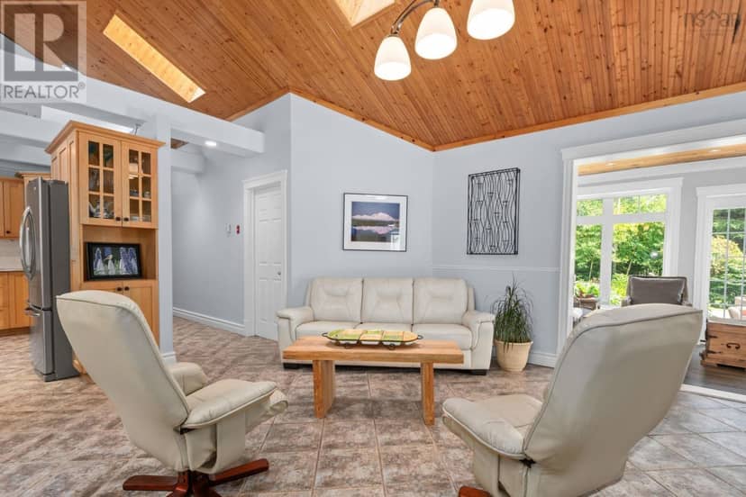 6 Spruce Lane — photo 16 of 40