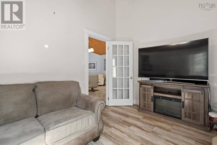 6 Spruce Lane — photo 19 of 40
