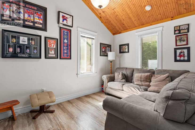 6 Spruce Lane — photo 18 of 40