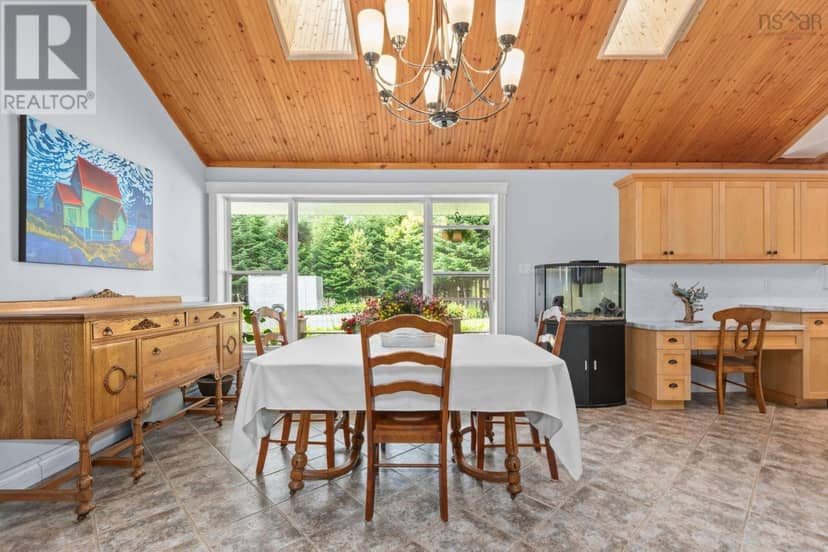 6 Spruce Lane — photo 15 of 40