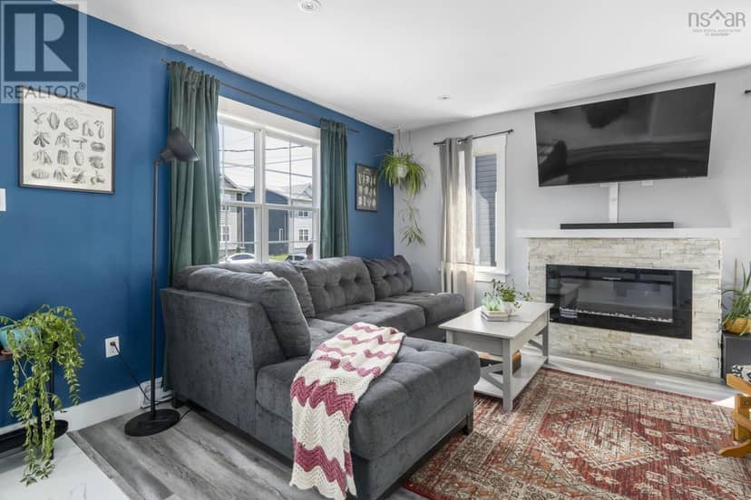 151 Mica Crescent — photo 17 of 40