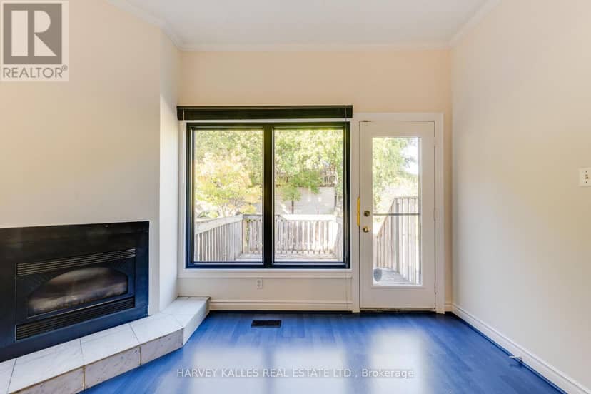 16 St. James Court — photo 10 of 39