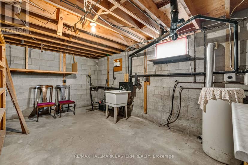 921 Robinson Road — photo 21 of 39