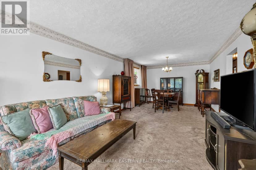 921 Robinson Road, Selwyn, photo 6