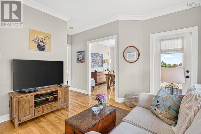 5 Cloverfield Court — photo 32 of 40