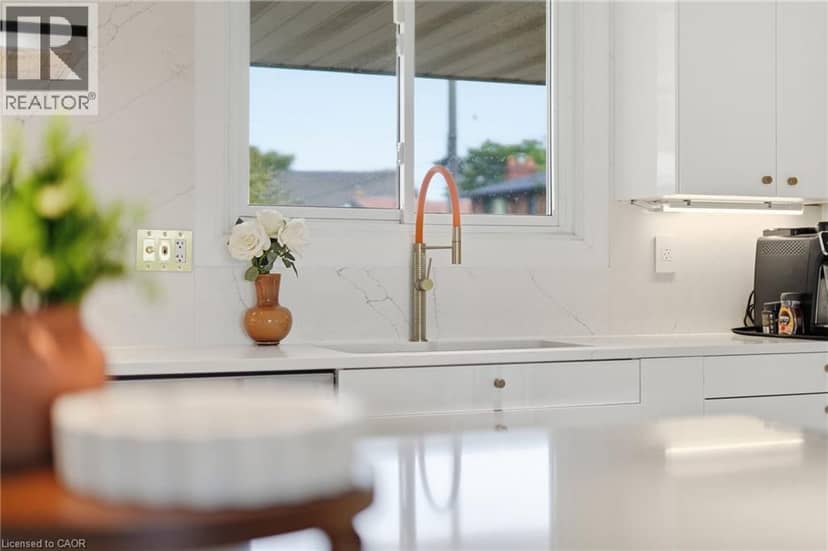 9 DONLEA Drive, Hamilton, photo 7