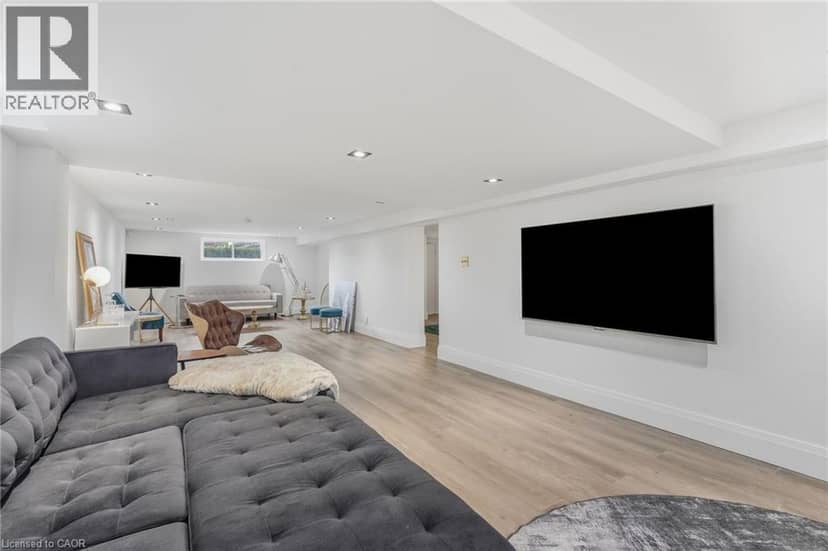 9 DONLEA Drive — photo 33 of 40