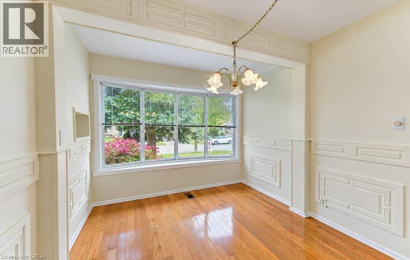 25 APPLEWOOD Avenue — photo 16 of 40
