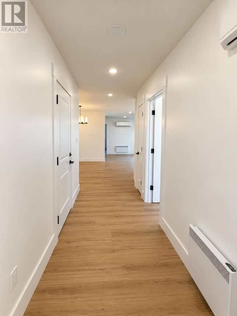 381 Norwood Road — photo 4 of 19