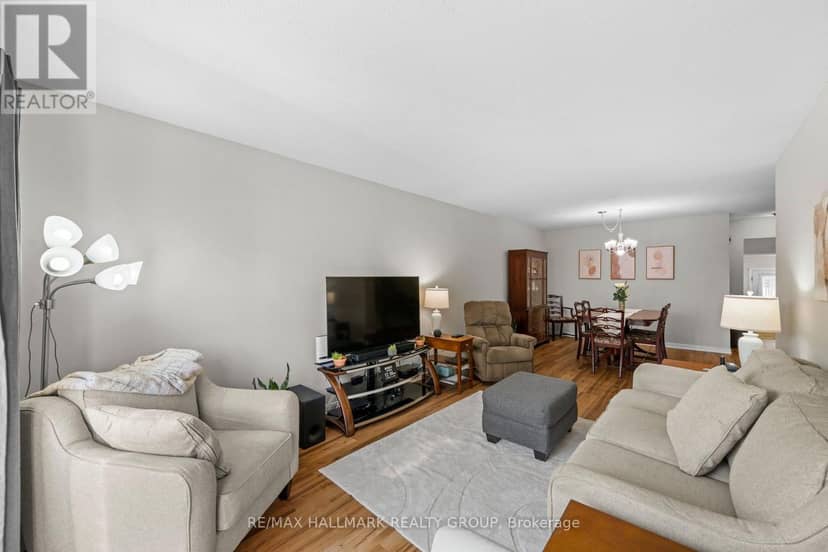 9 Fireside Crescent — photo 13 of 40