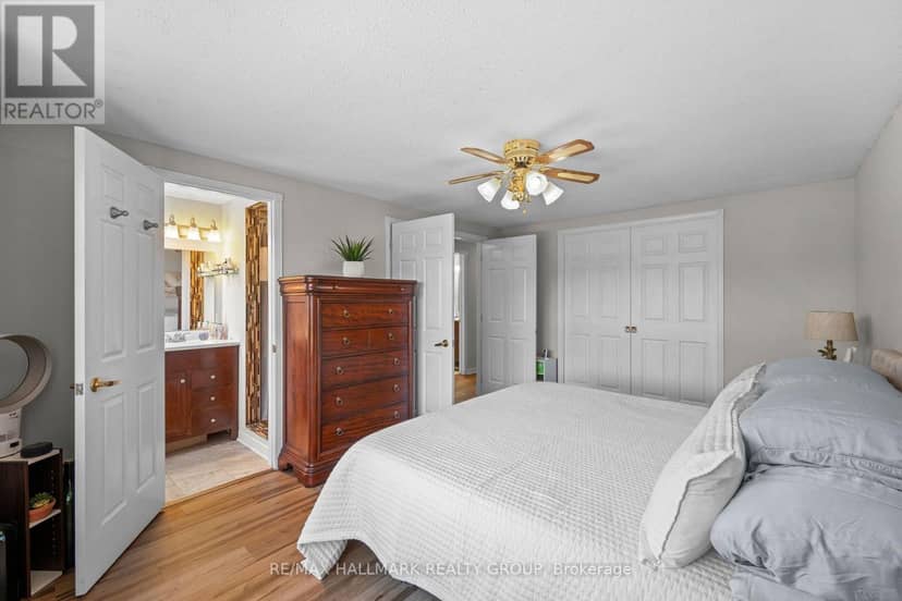 9 Fireside Crescent — photo 22 of 40