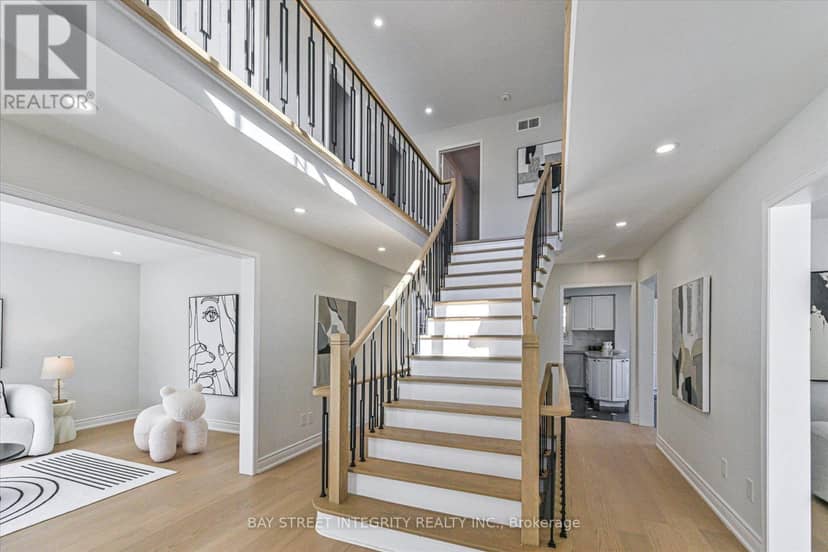 1225 Winterbourne Drive, Oakville, photo 5
