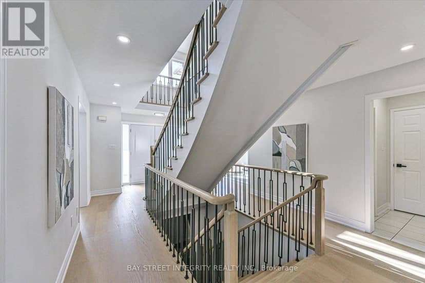 1225 Winterbourne Drive, Oakville, photo 7