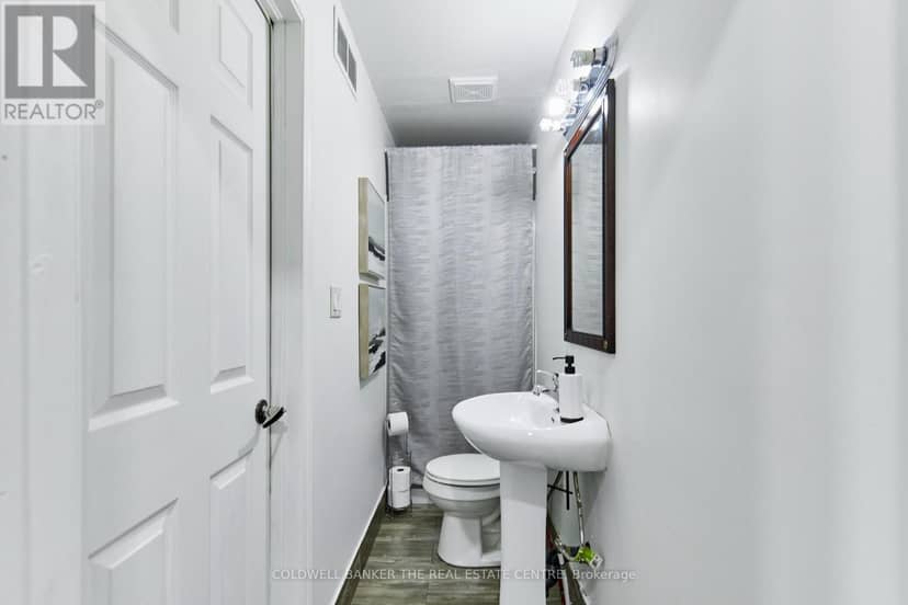 4146 Quaker Hill Drive — photo 12 of 36