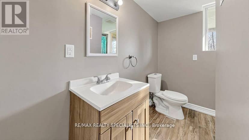 59 Sunforest Drive — photo 13 of 40