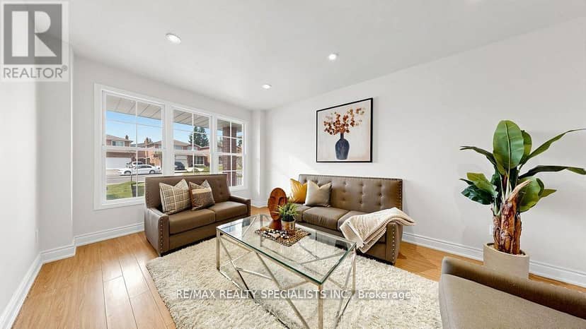 59 Sunforest Drive — photo 16 of 40