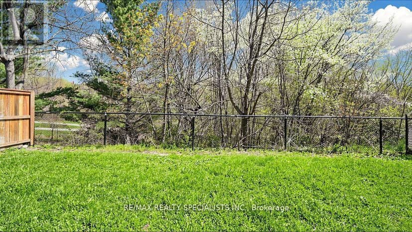 59 Sunforest Drive — photo 6 of 40
