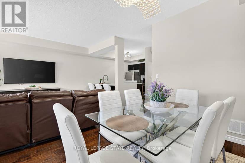 9 Bloom Crescent — photo 23 of 40