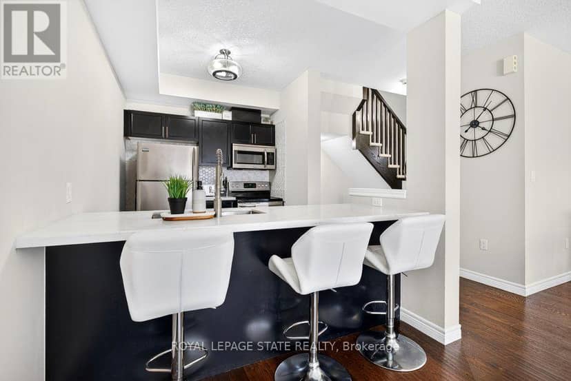 9 Bloom Crescent — photo 24 of 40