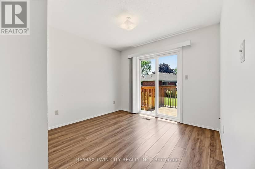 1030 Colborne Street E — photo 14 of 25