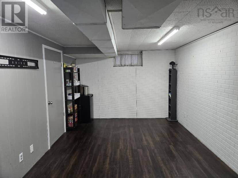95 Higgins St — photo 22 of 24