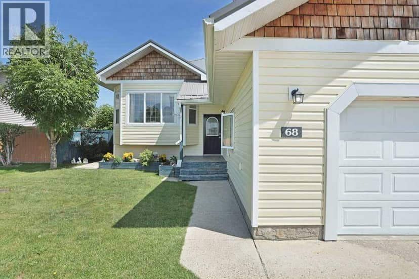 68 Upland Street, Brooks, photo 2