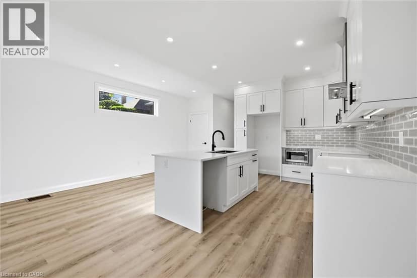 48 MELBOURNE Street — photo 13 of 40