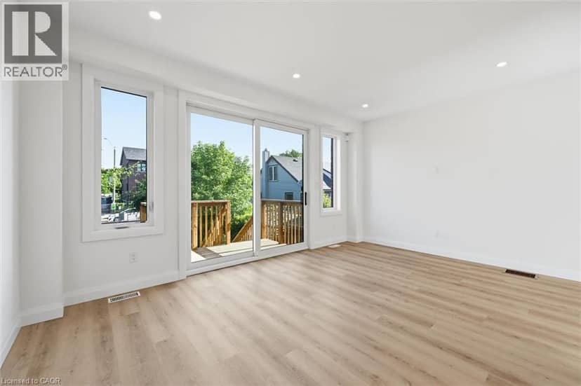 48 MELBOURNE Street — photo 14 of 40