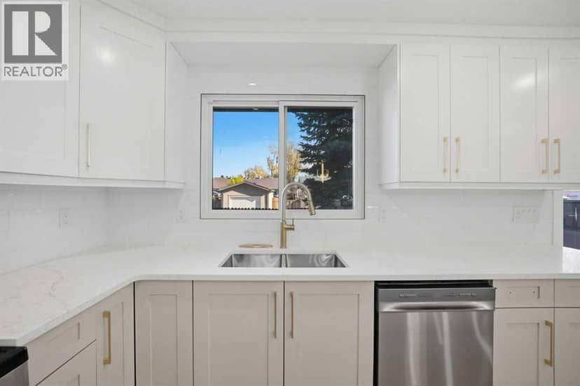 460 Queensland Place SE — photo 19 of 40