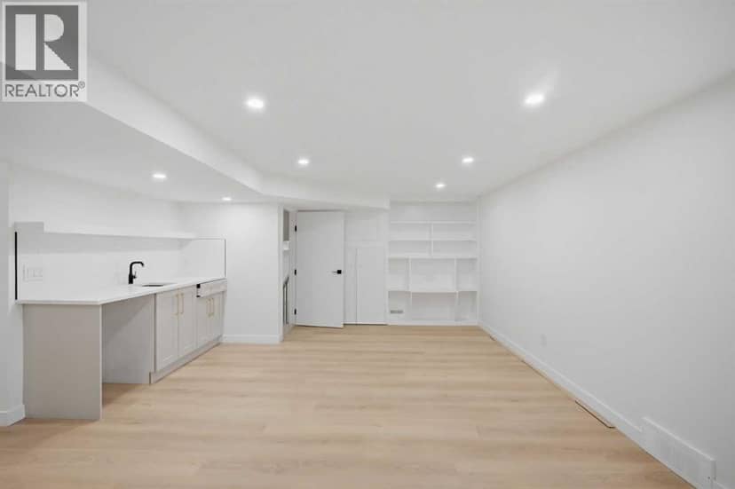 460 Queensland Place SE — photo 33 of 40