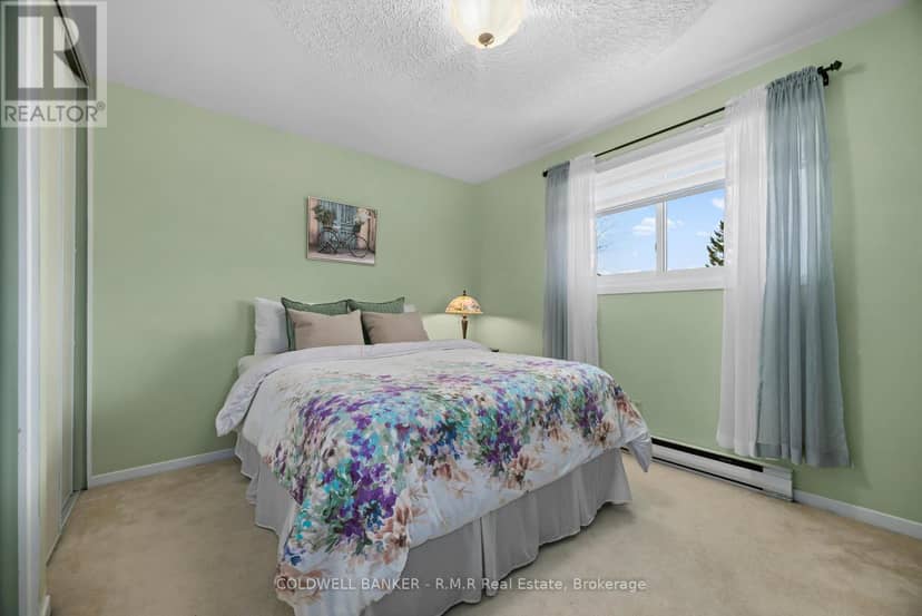 5 - 373 D'Arcy Street — photo 16 of 37