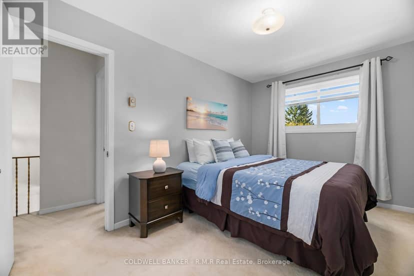 5 - 373 D'Arcy Street — photo 15 of 37