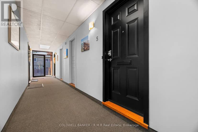 5 - 373 D'Arcy Street — photo 25 of 37