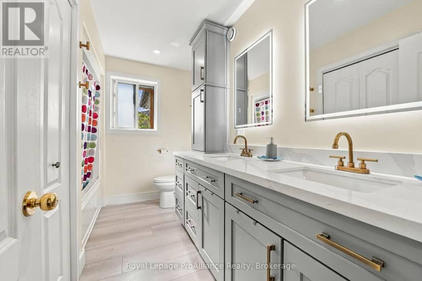 37 Reid Street — photo 13 of 40