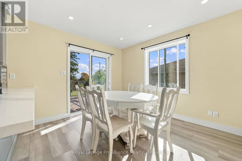 37 Reid Street — photo 12 of 40
