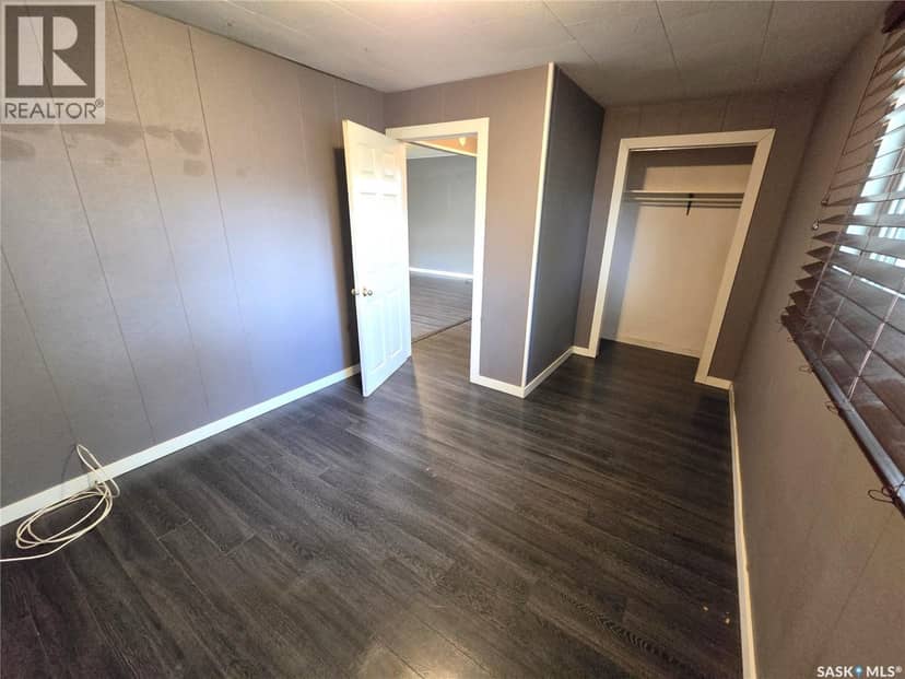 414 Young STREET — photo 19 of 24