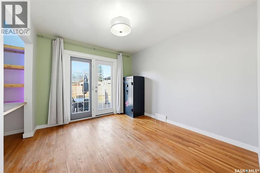 13 Stewart AVENUE — photo 13 of 40