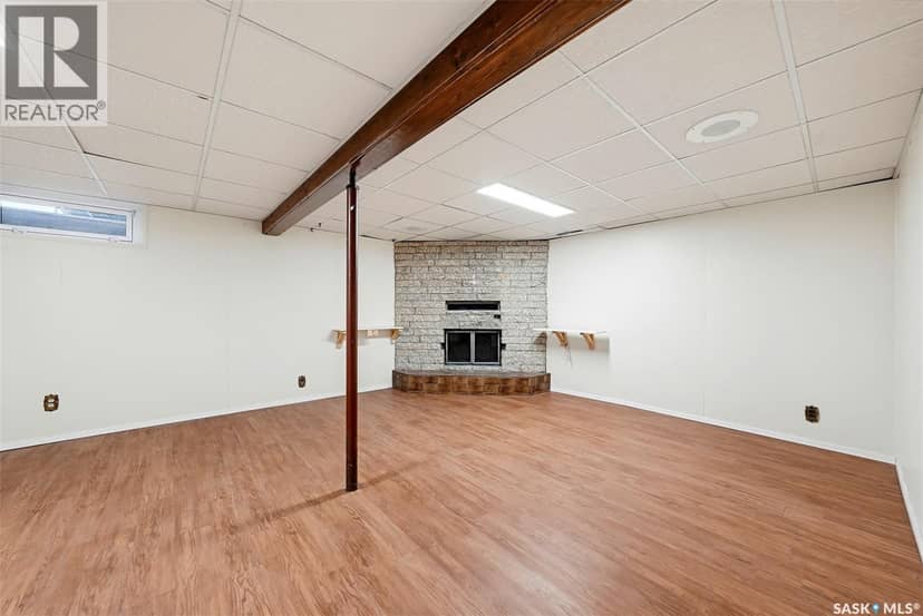 13 Stewart AVENUE — photo 16 of 40