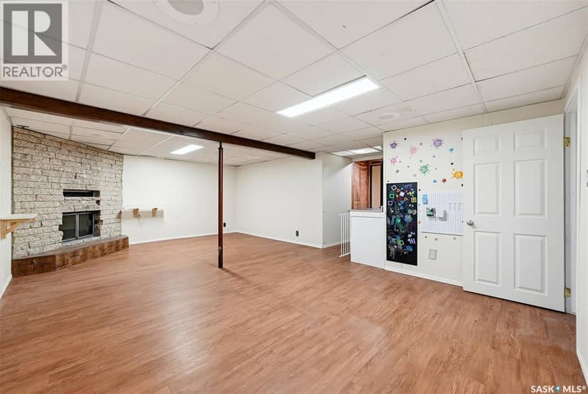 13 Stewart AVENUE — photo 19 of 40