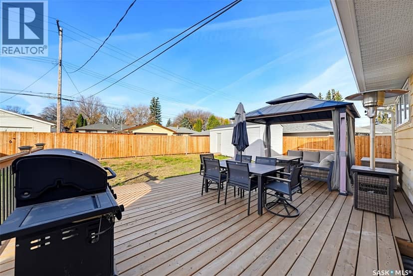 13 Stewart AVENUE — photo 26 of 40