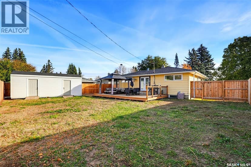 13 Stewart AVENUE — photo 30 of 40
