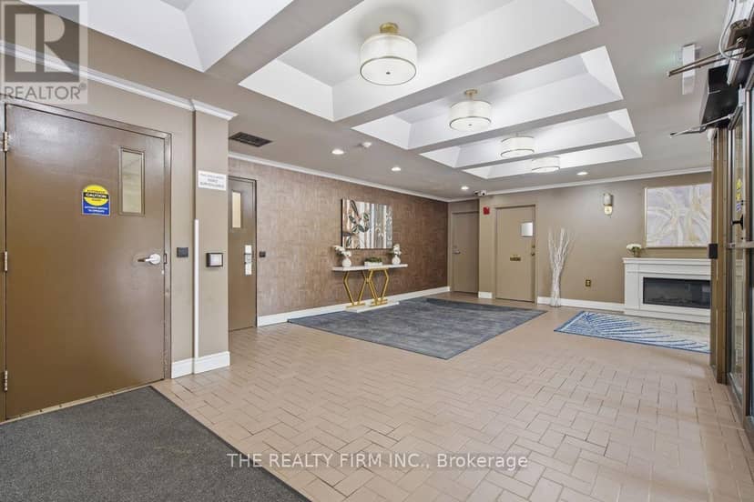 1206 - 858 Commissioners Road E, London South, photo 6