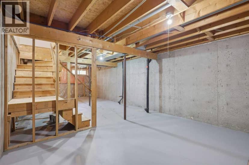 5414 45 Street — photo 25 of 34
