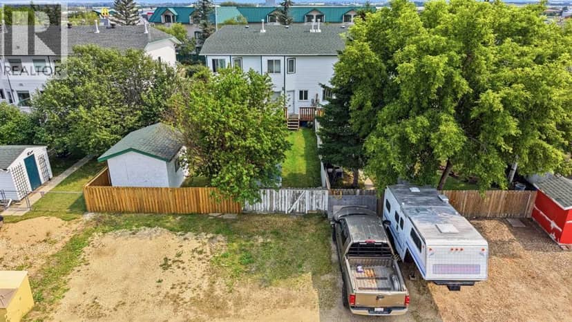 5414 45 Street — photo 31 of 34