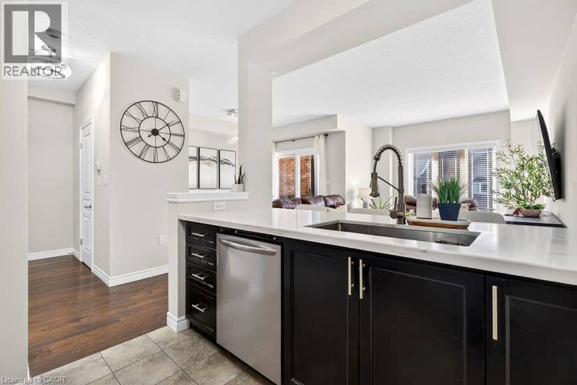 9 BLOOM Crescent — photo 27 of 40