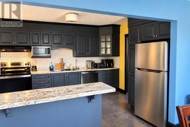 328 Main Street — photo 9 of 22