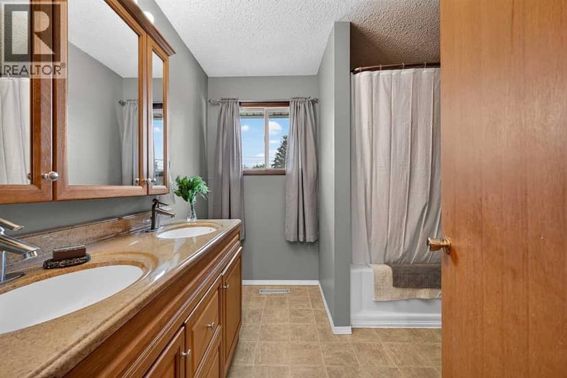 1032 Mayland Drive NE — photo 26 of 40