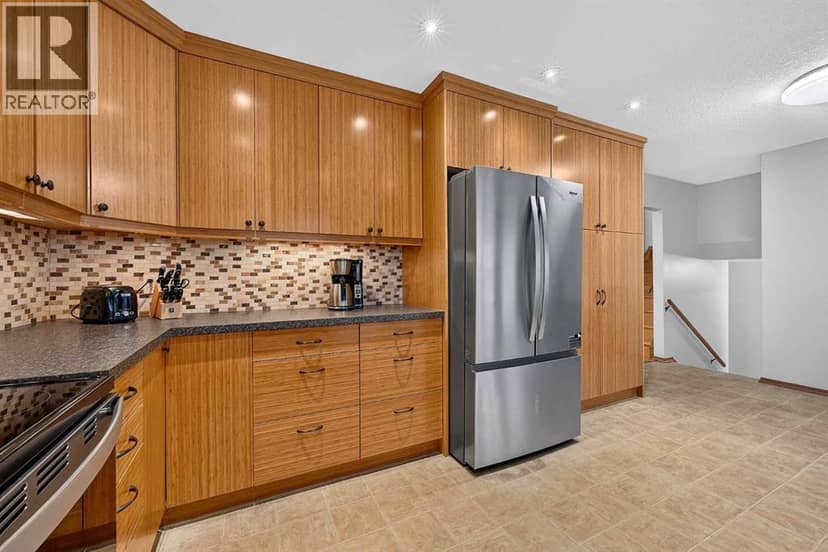 1032 Mayland Drive NE — photo 14 of 40