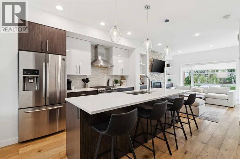 2731 19 Avenue SW, Calgary